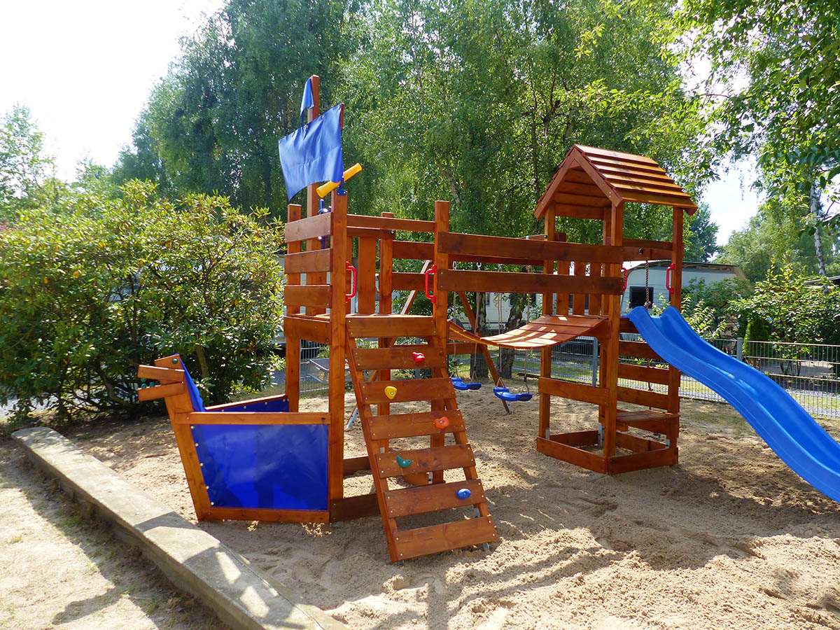 Spielplatz beim SKM - Schiff